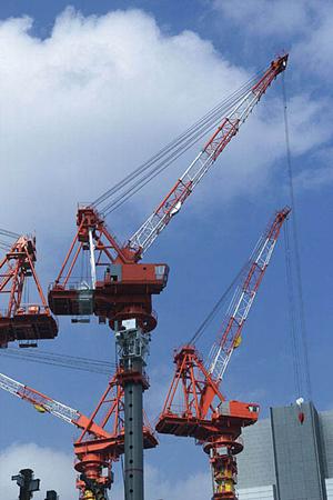 熱い夏に備えてかき氷機を用意する